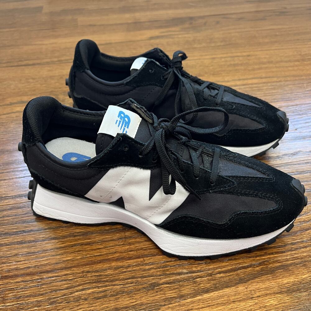 New Balance 327 Sneakers Black White Lifestyle Shoes Women's Size 9 US